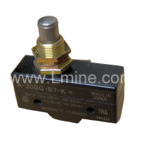 Door switch for crucible mixer
