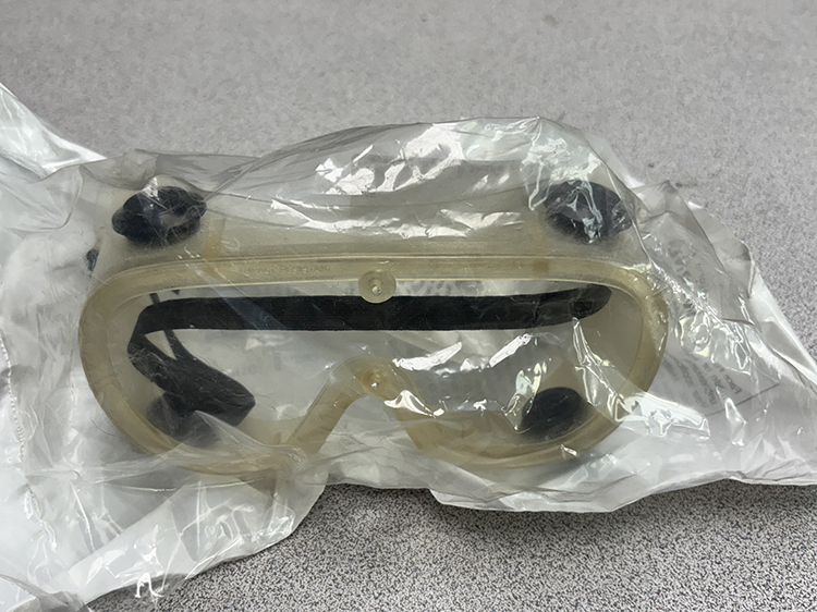 Oberon UV Blocking (7020) Clear Goggle - SHELF WORN - CONDITION VARIES - Image 3