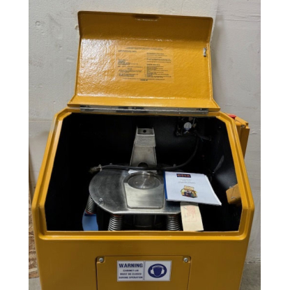LM2 NOS (new old stock) LM2 Pulverizer- missing parts - Image 2